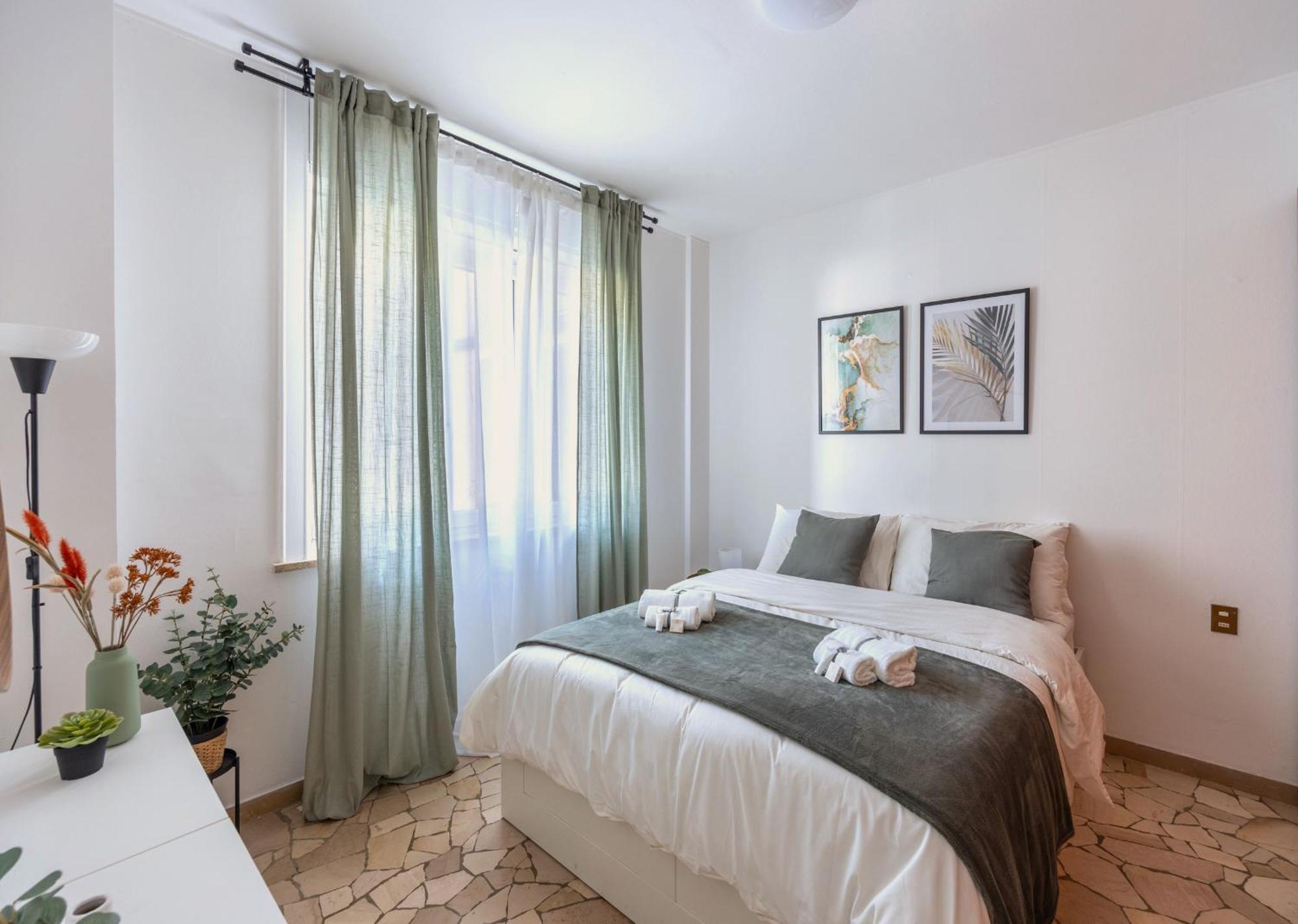 8 Min Dalla Metro Casa Elegante Con Netflix E Wifi Милан Экстерьер фото